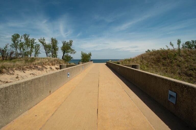 11 Top Things To Do in Indiana Dunes During Your Next Visit - PA on Pause